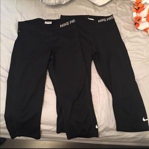TWO Nike Pro Capri leggings Large